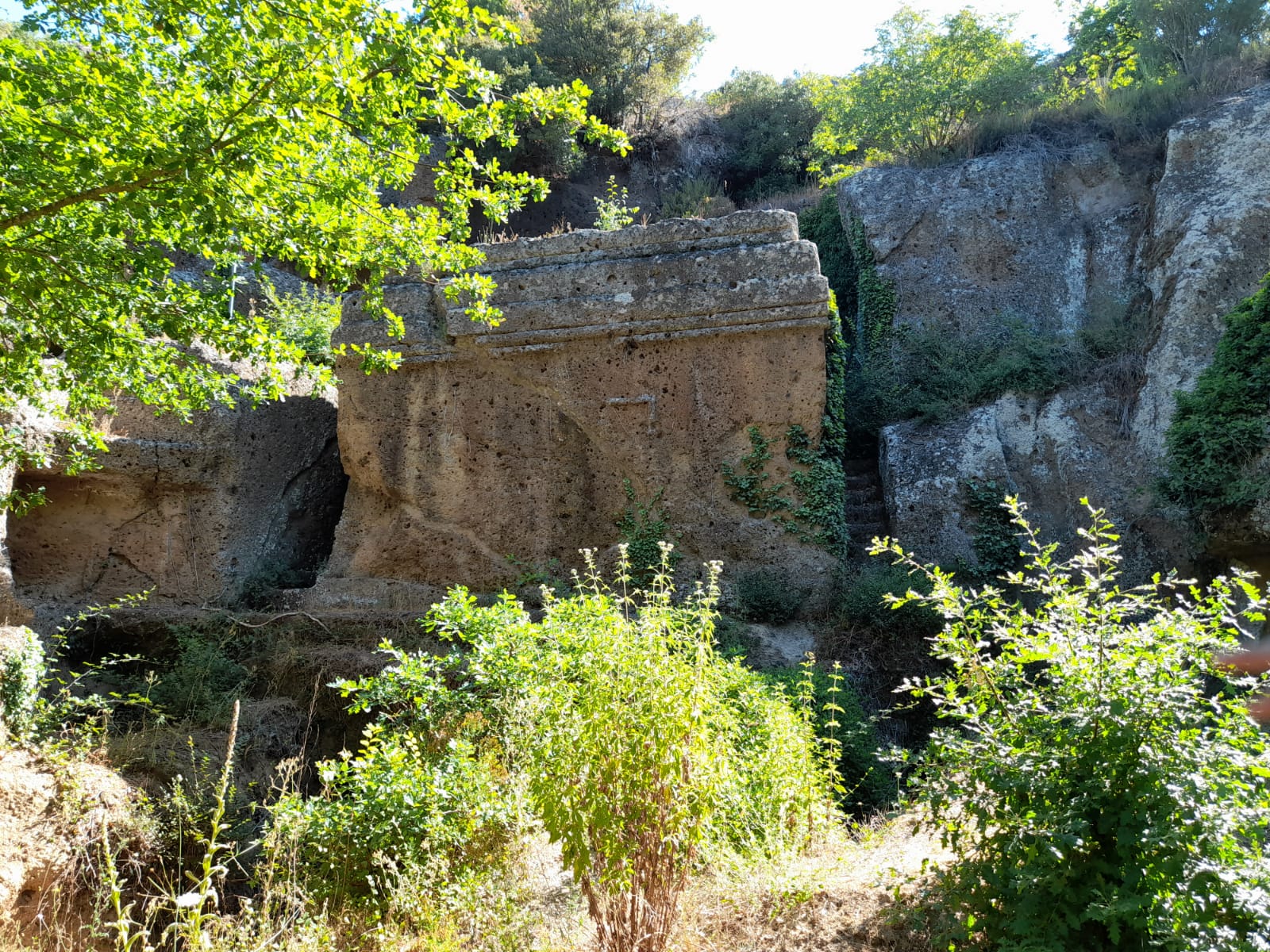 SACRARIO DI NORCHIA: VALLE DELL’ECO